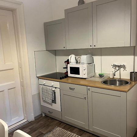Idill Apartmanhaz B&B Tiszafüred Екстериор снимка
