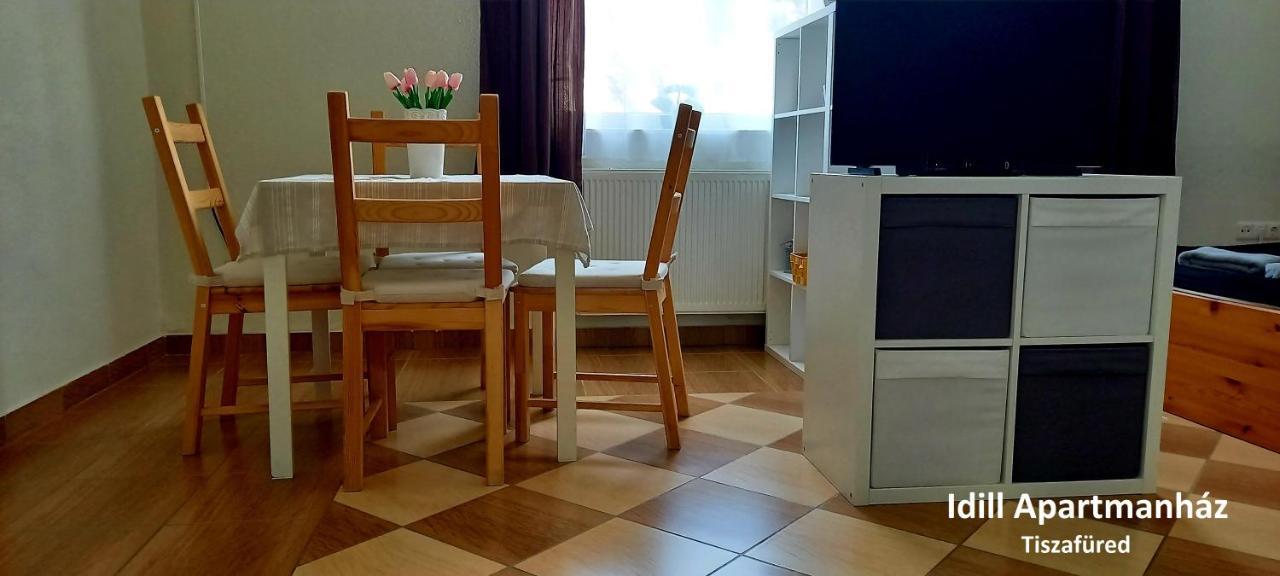 Idill Apartmanhaz B&B Tiszafüred Екстериор снимка